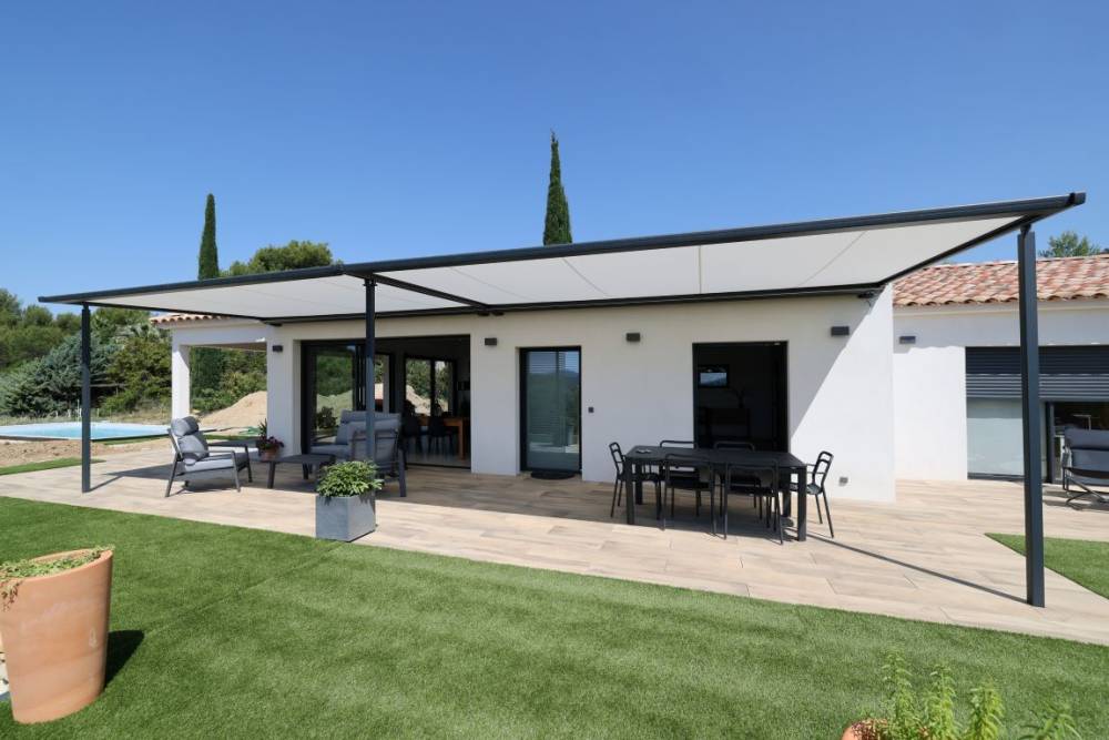 Cadiere_Azur_-_vue_de_face