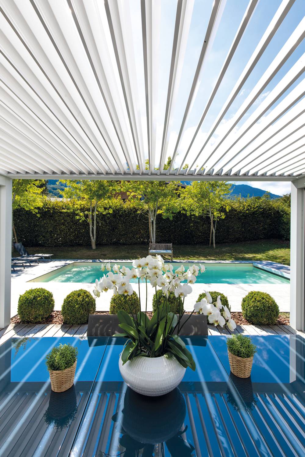 Archamps_-_vue_de_dessous